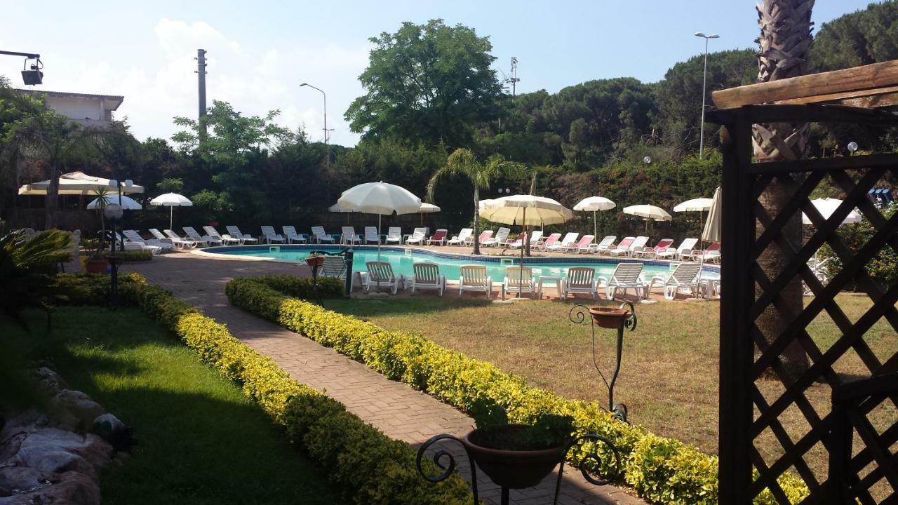 Thaire Resort Castel Volturno Exterior foto
