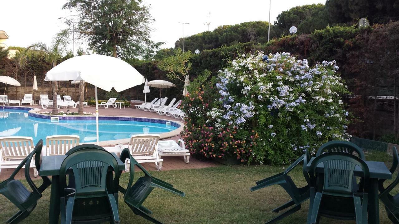 Thaire Resort Castel Volturno Exterior foto